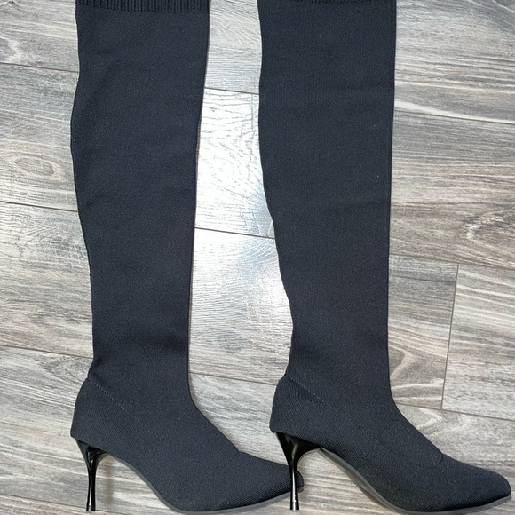 Women’s Sock black tall heeled boots. Size 38 - Picture 2 of 11